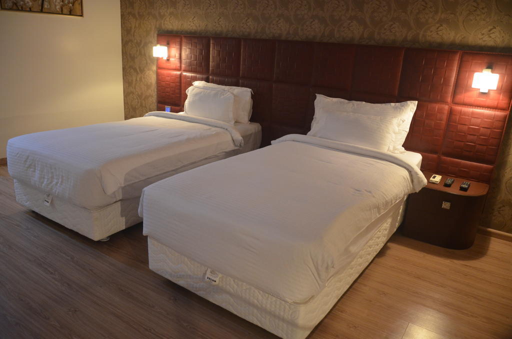 Hotel Patliputra Exotica Patna  Szoba fotó