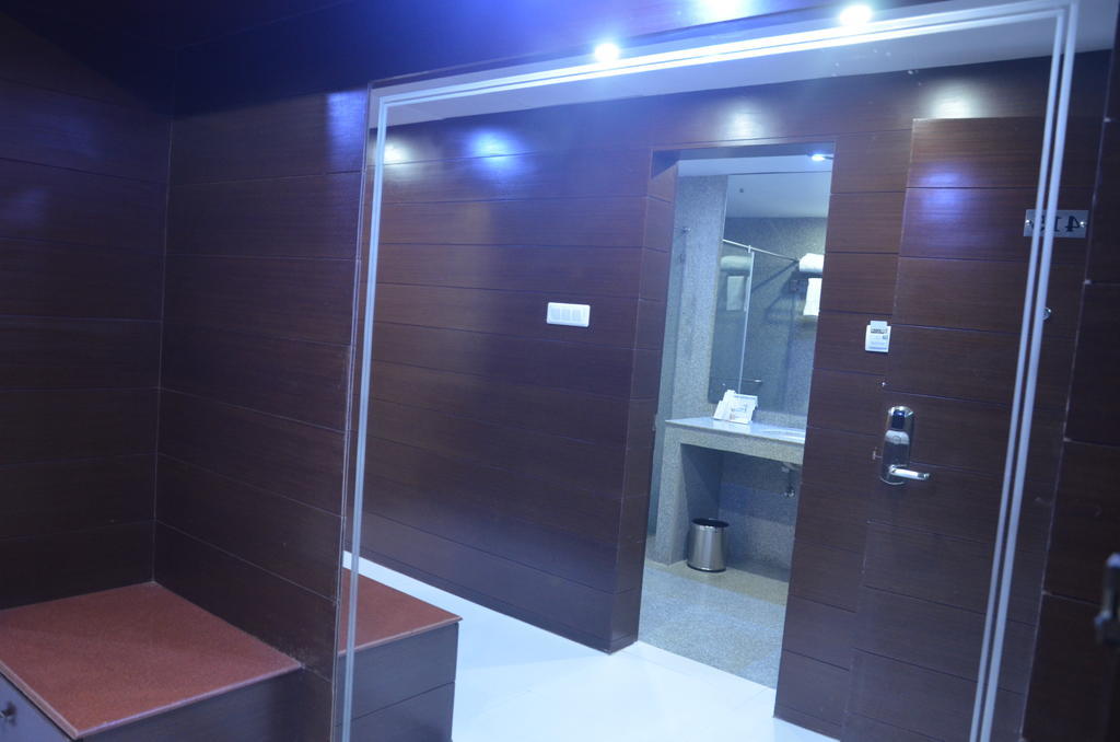 Hotel Patliputra Exotica Patna  Szoba fotó