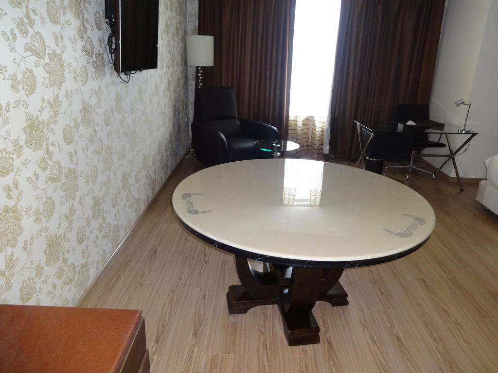 Hotel Patliputra Exotica Patna  Kültér fotó